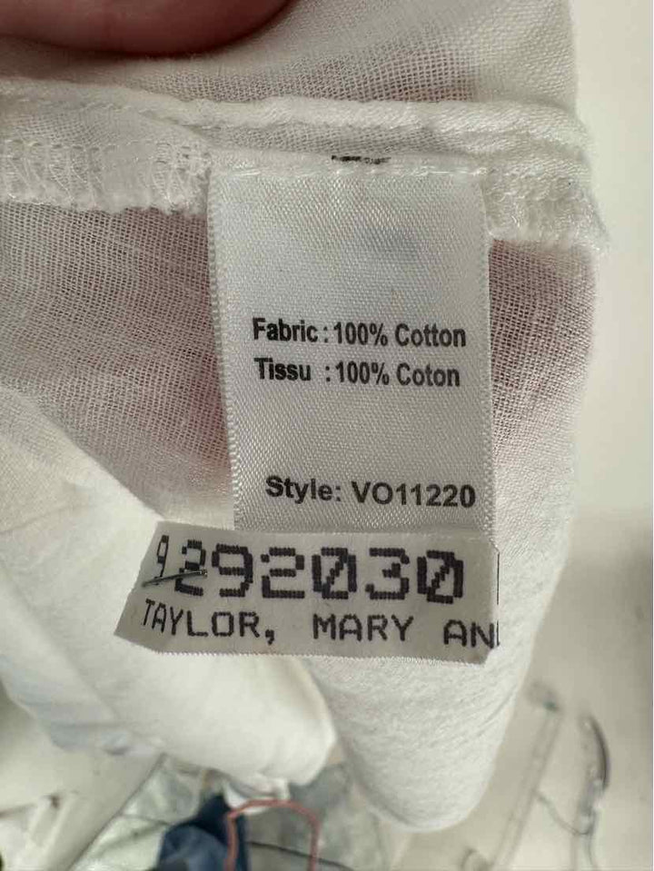 Size M ELAN White Shirt