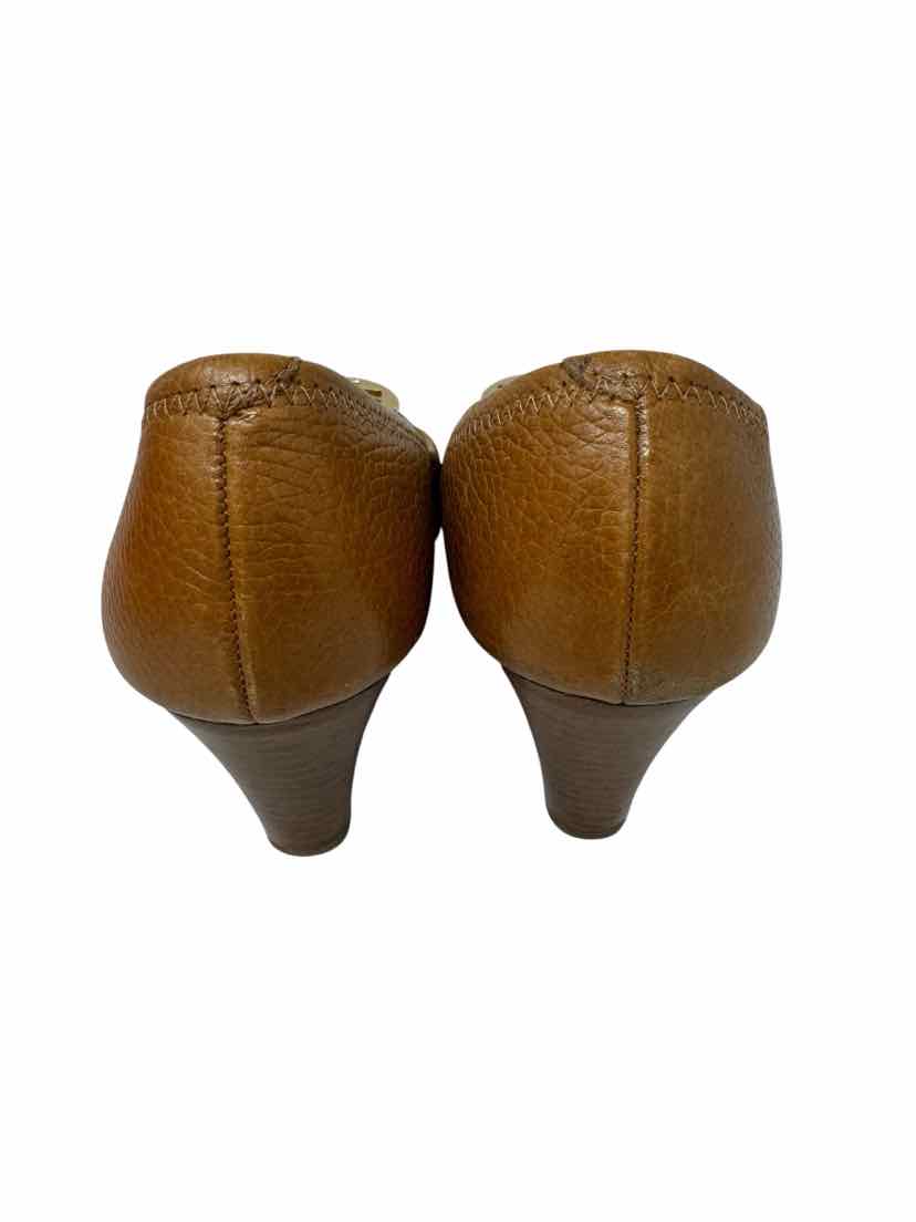 Shoe Size 8.5 Tory Burch Tan Pumps