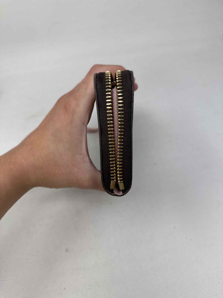 Louis Vuitton Luxury - Wallet