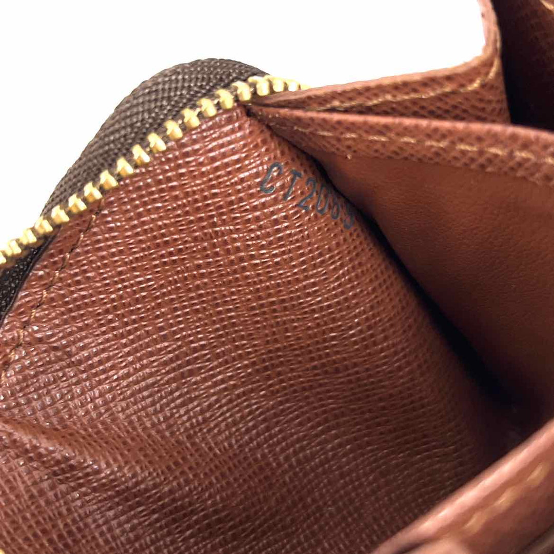 Louis Vuitton Luxury - Wallet