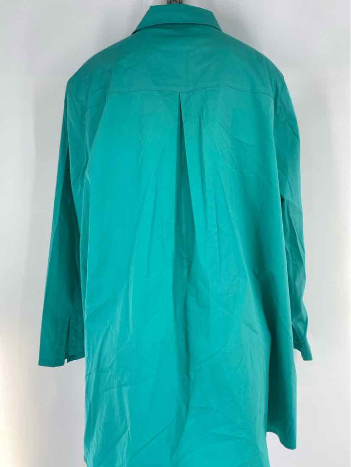 Size XL Teal Shirt