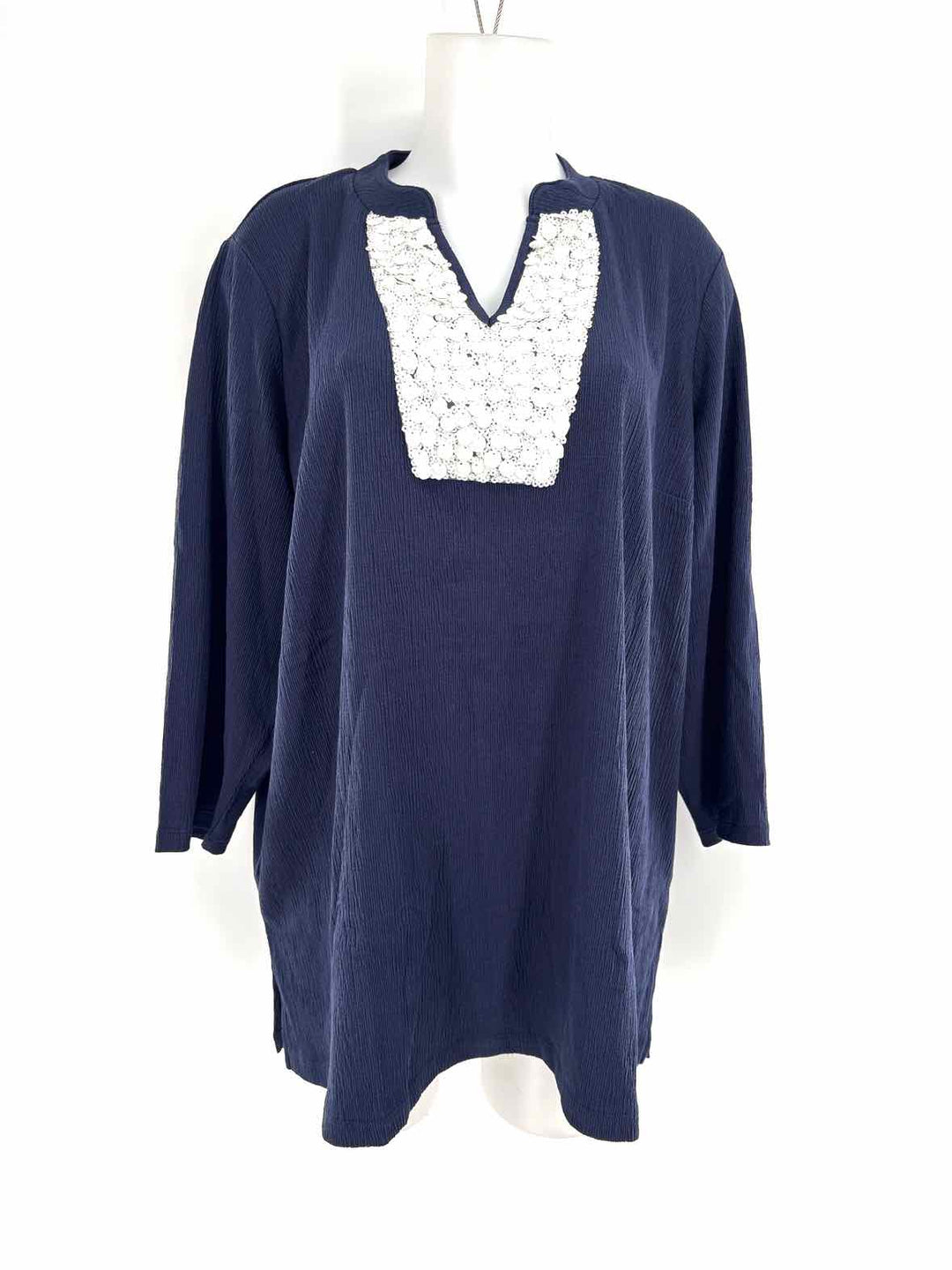 Size XL Navy Shirt