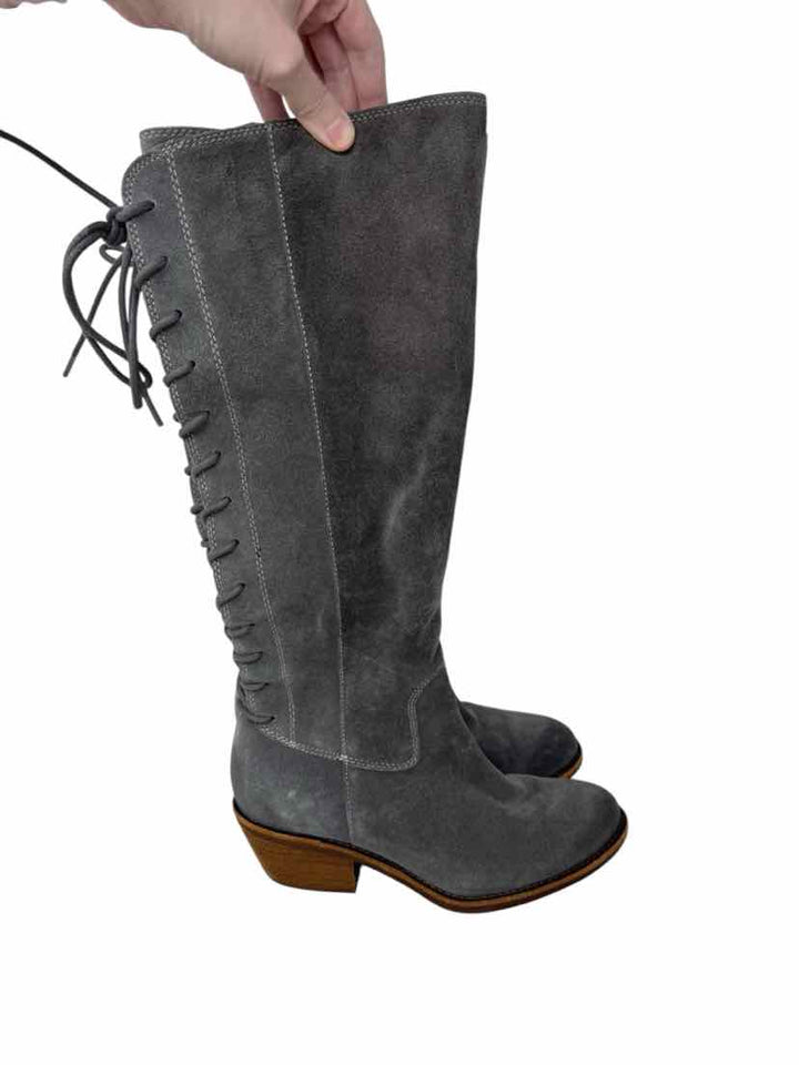 Shoe Size 7 SOFFT Gray Boots