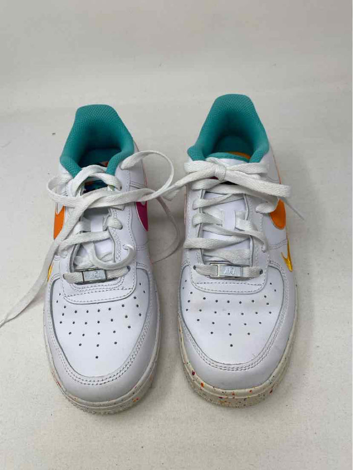Shoe Size 37.5 Nike White Leather Sneakers