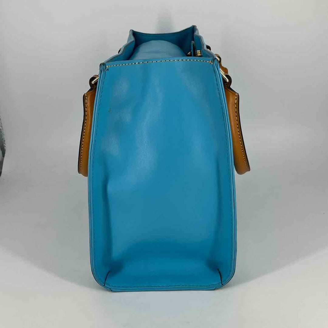 Dooney & Bourke Purse