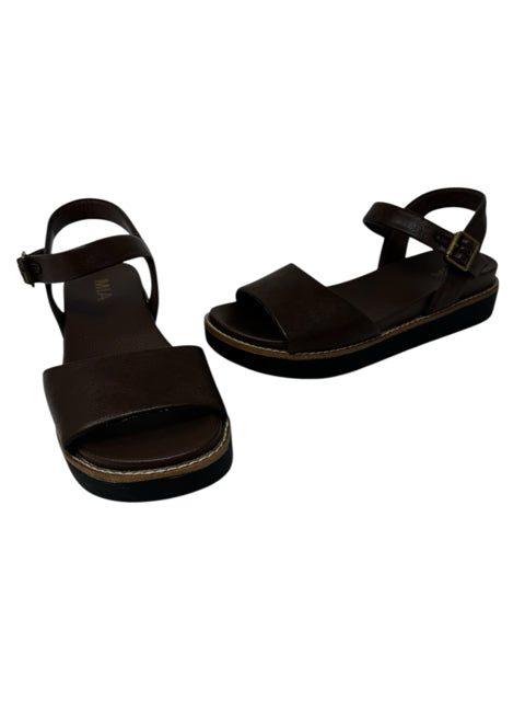 Shoe Size 8 MIA Brown Leather Sandals