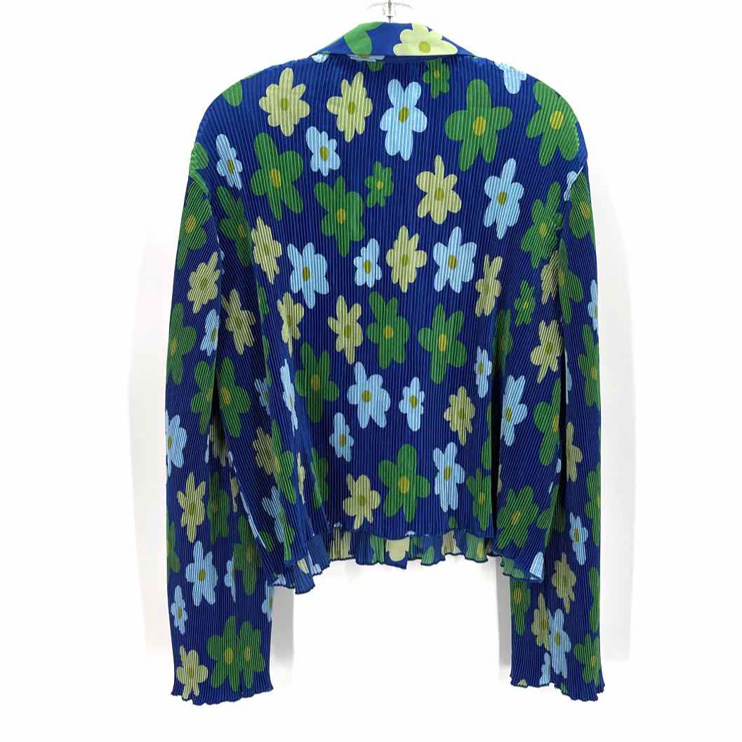 Size XL Target Multi-Color Shirt