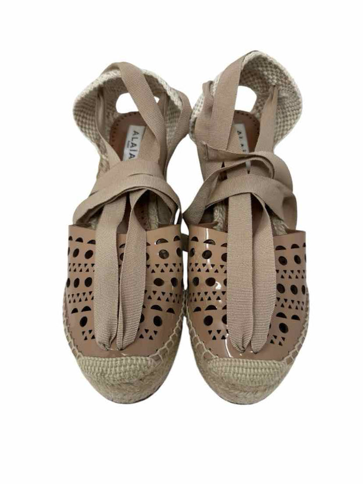 Shoe Size 39 Beige Sandals
