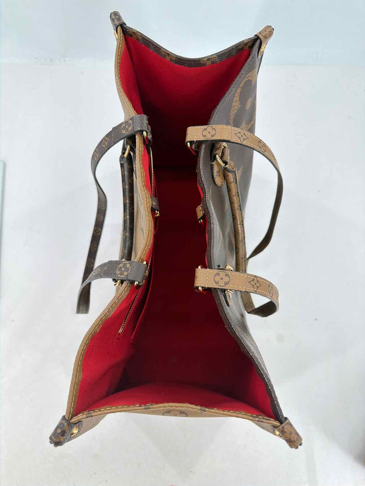 Louis Vuitton Luxury - Purse