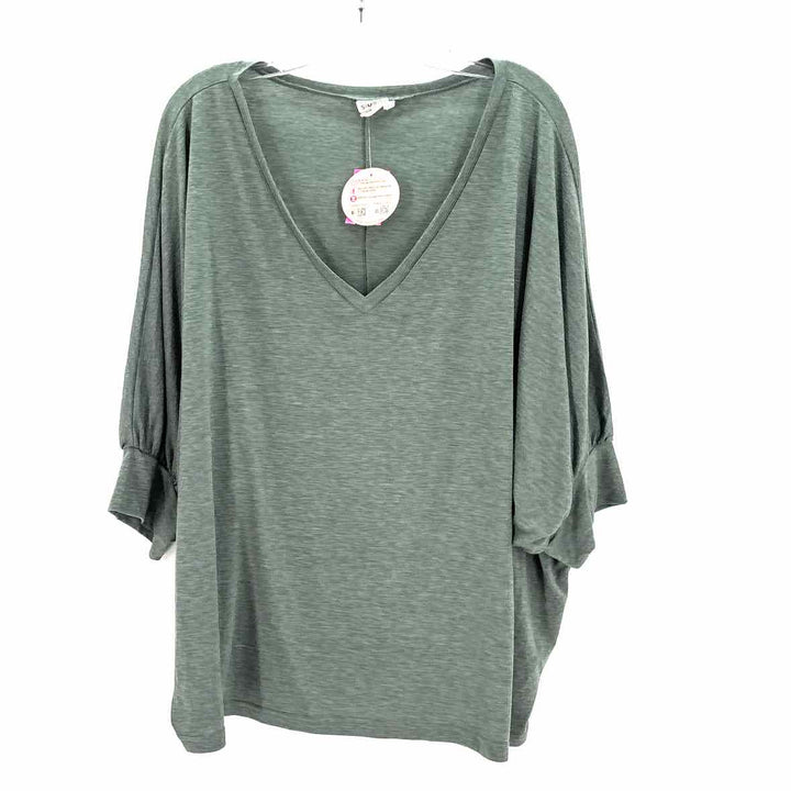Size 2X Green Shirt