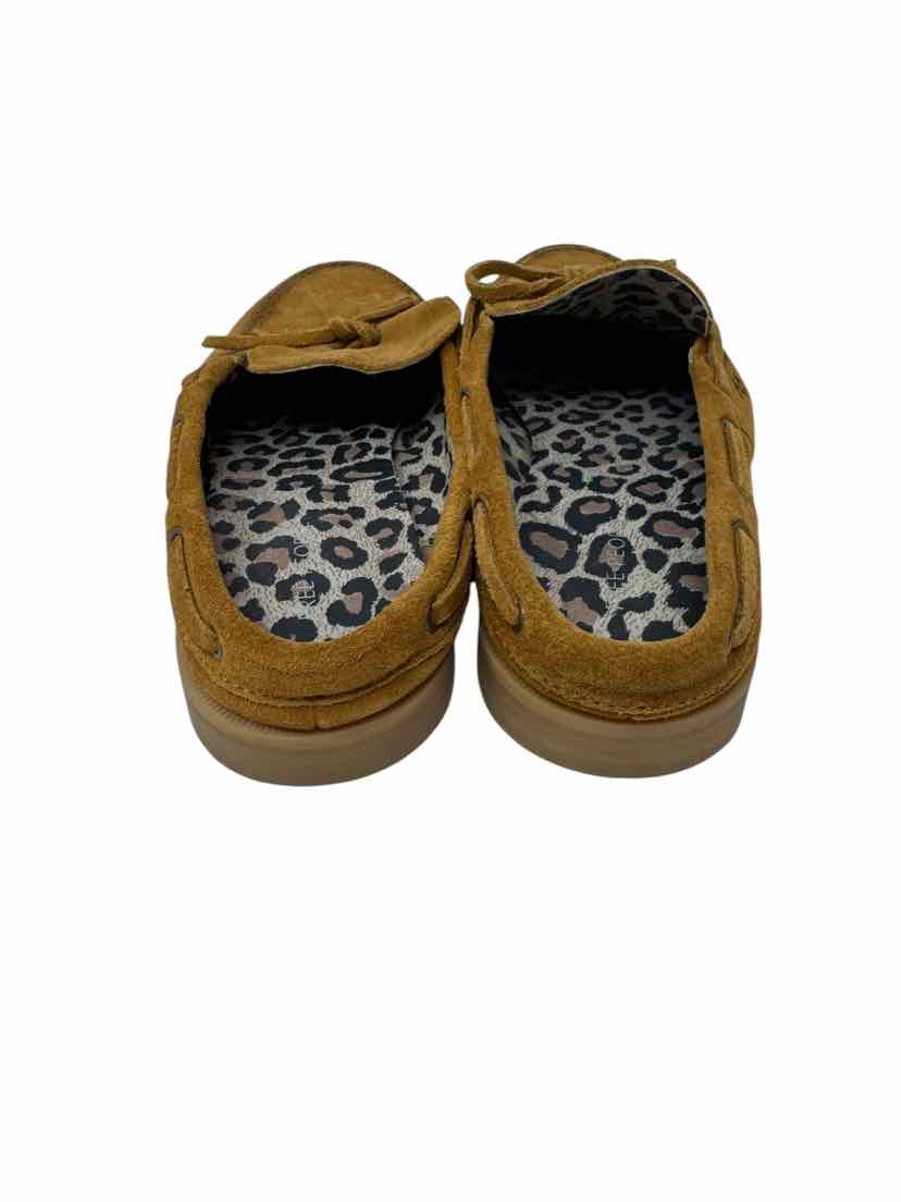 Shoe Size 9 FREE PEOPLE Tan Suede Flats