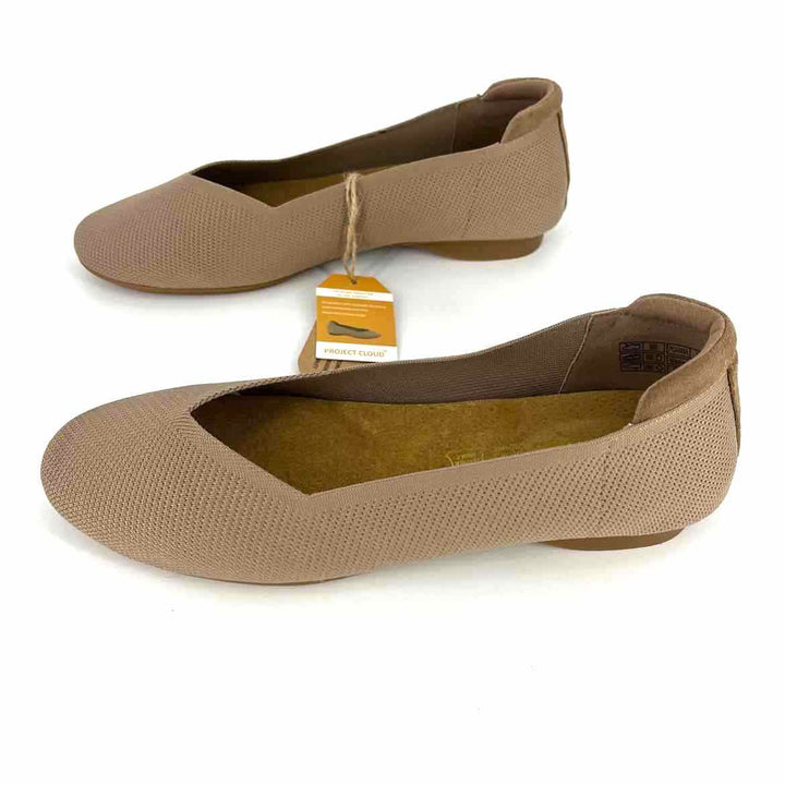 Shoe Size 8 Taupe Knit Flats