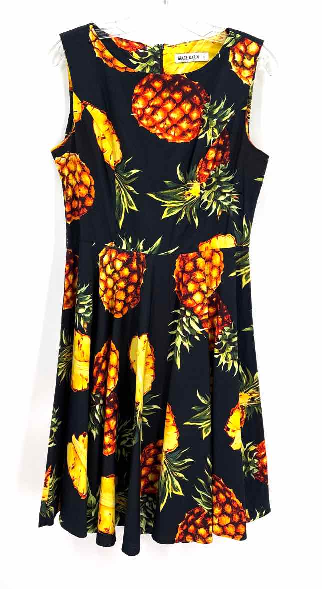 Size M Black Print Dress