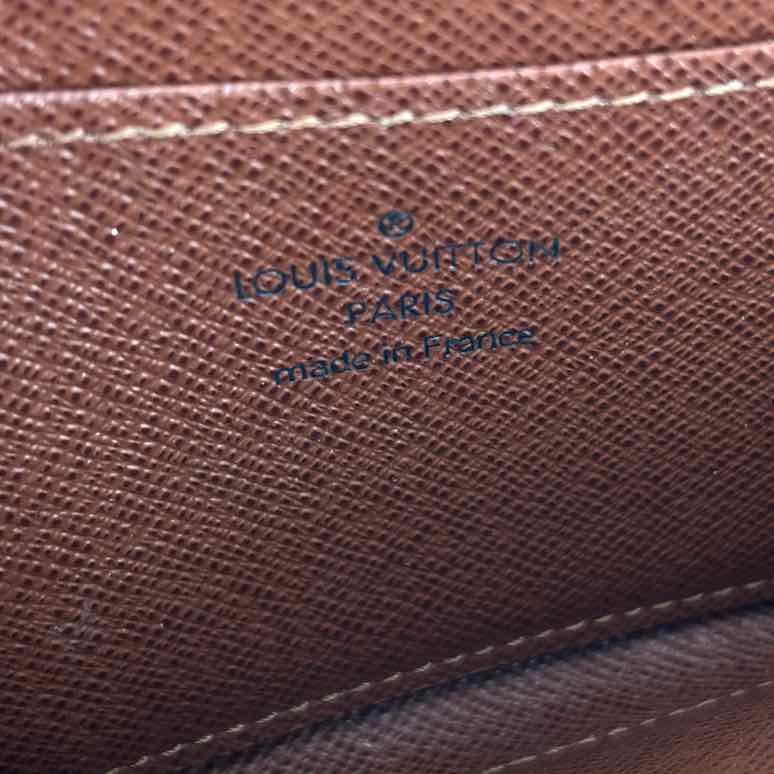 Louis Vuitton Luxury - Wallet