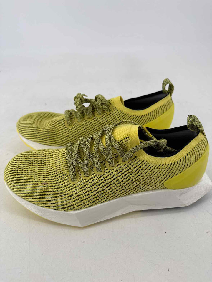 Shoe Size 9.5 ALL BIRDS Yellow Sneakers