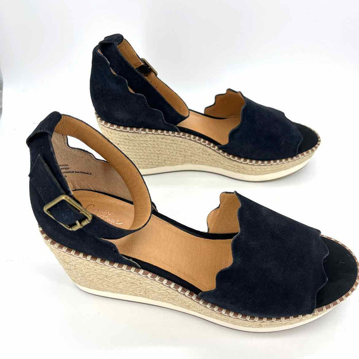 Shoe Size 11 CROWN VINTAGE Black Leather Wedge
