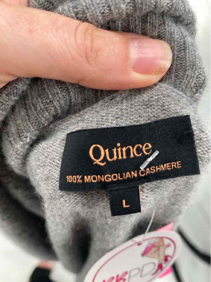 Size L QUINCE Gray Sweater