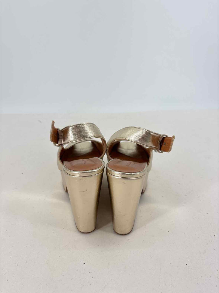 Shoe Size 38.5 Gold Sandals