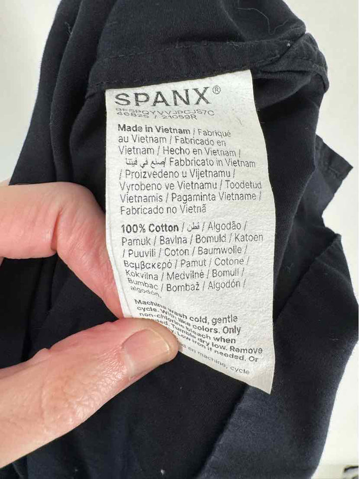 Size L SPANX Black Shirt