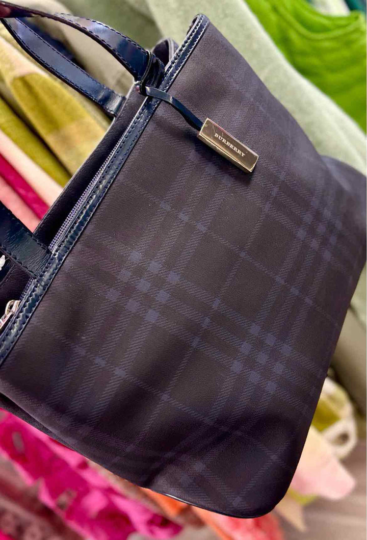 Burberry Luxury - Purse