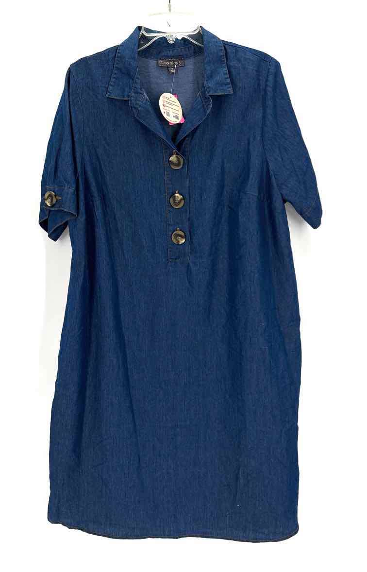 Size 1X Blue Chambray Shirt