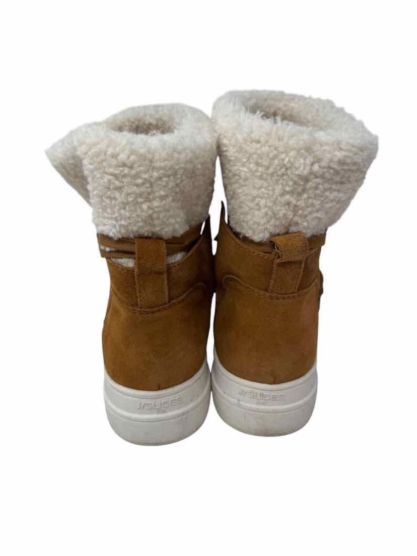 Shoe Size 8.5 j slides Brown Suede Boots