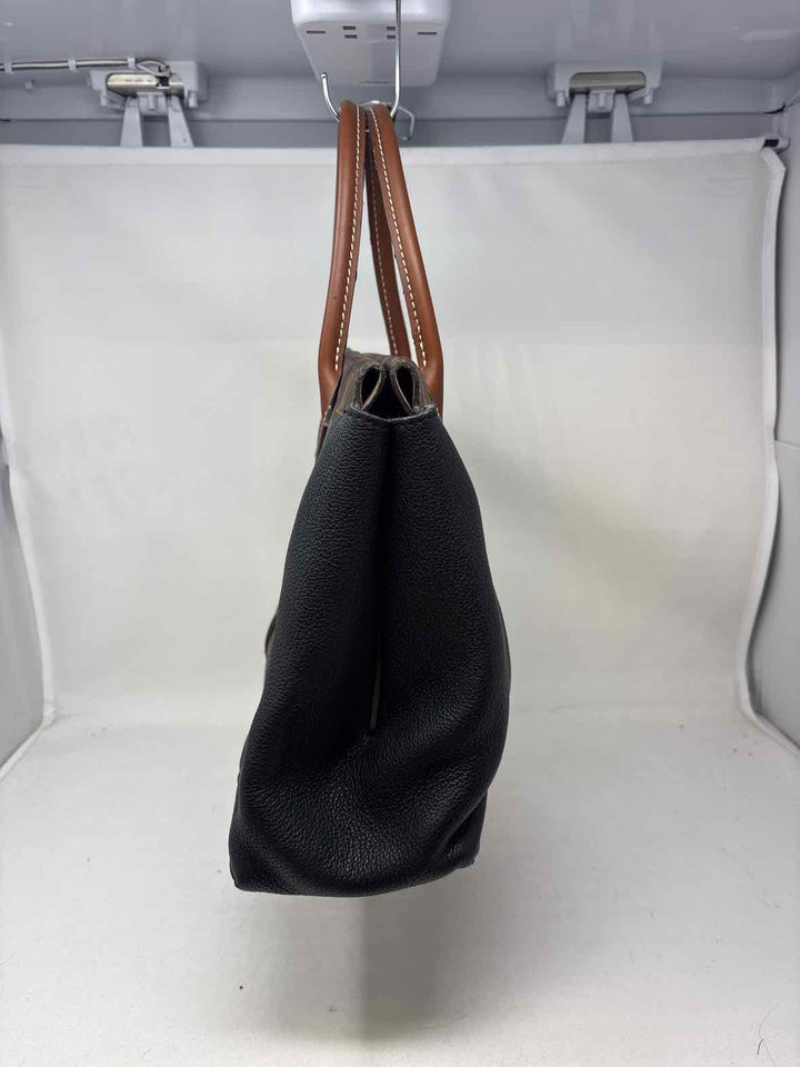 Louis Vuitton Luxury - Purse