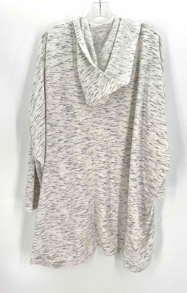 Size 14/16 LIVI Cream Knit Cardigan