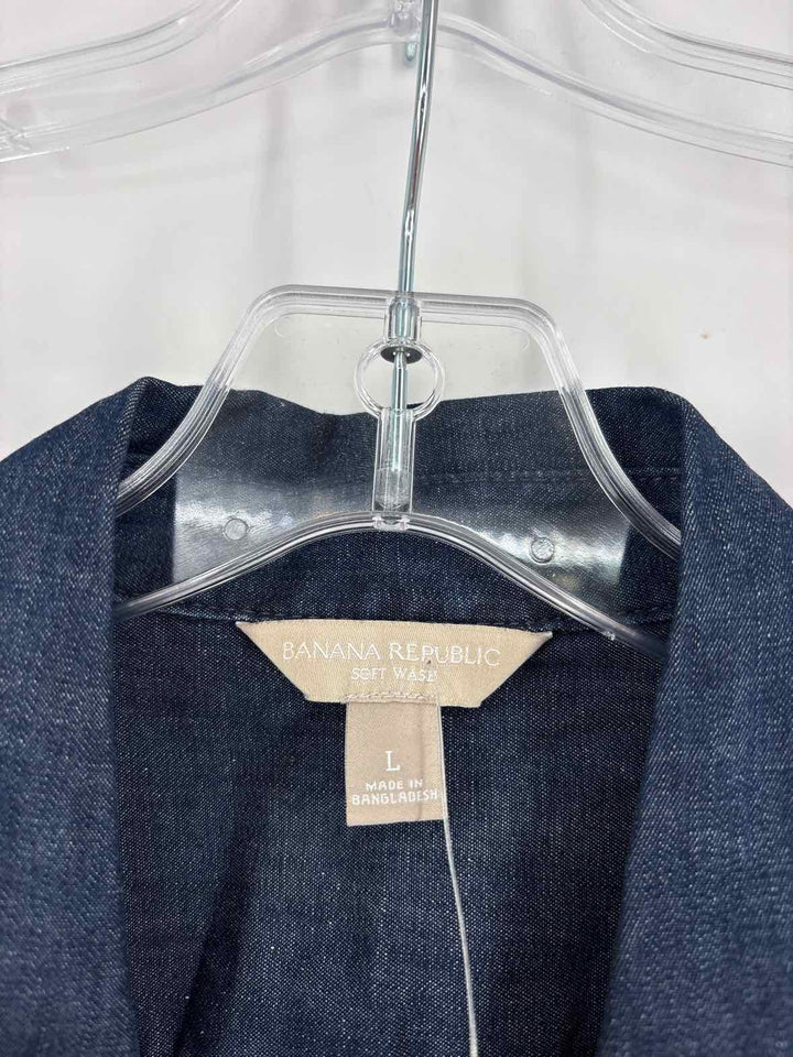 Size L Banana Republic Denim Shirt