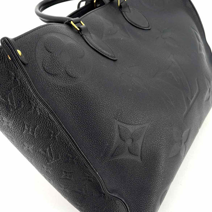 Louis Vuitton Luxury - Purse