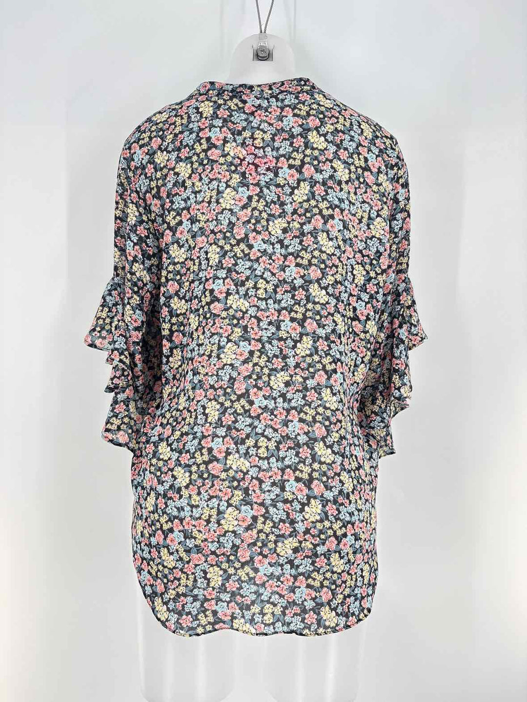Size M Vince Camuto Multi-Color Shirt