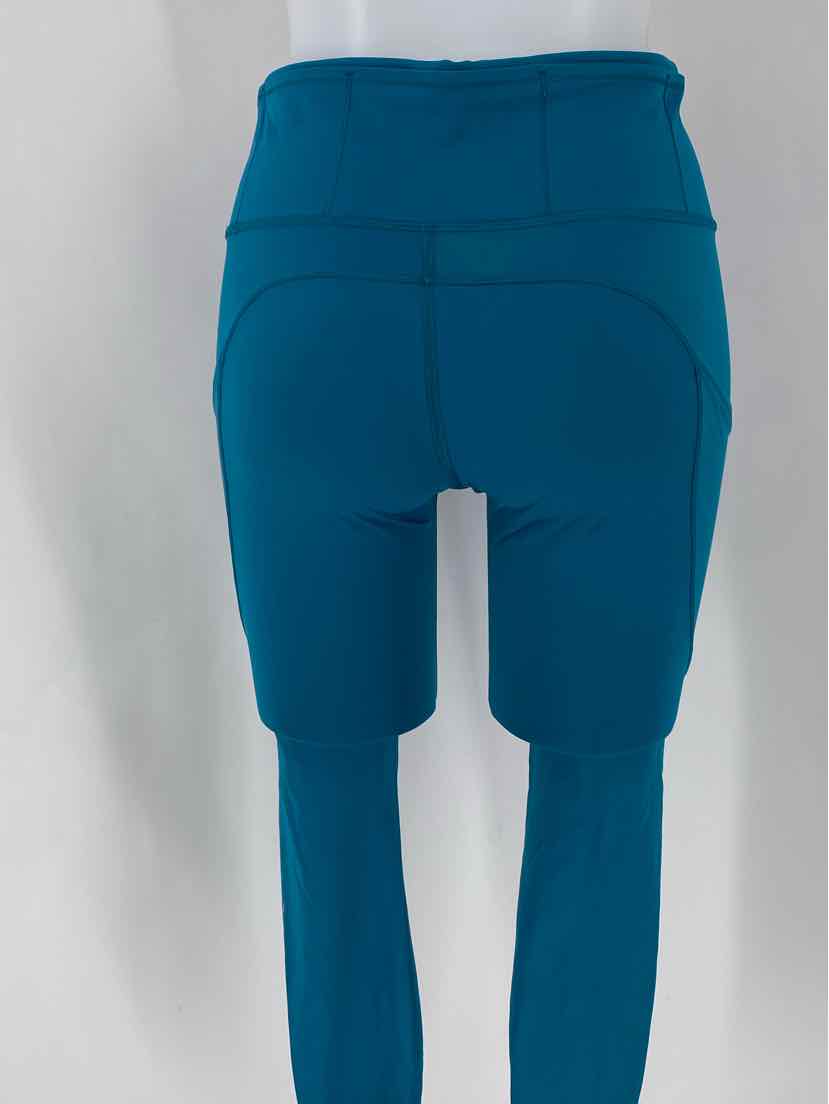 Size 6 Lululemon Green Pants