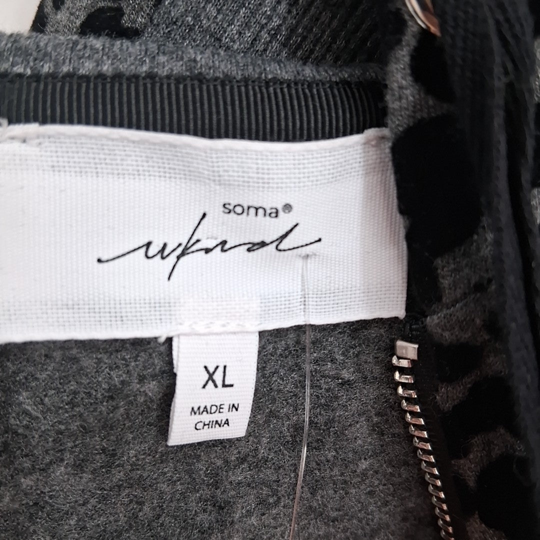 Size XL SOMA Black Velour Jacket