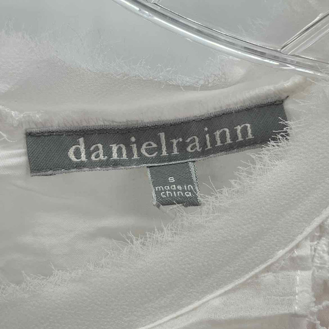 Size S DANIEL RAINN White Sweater