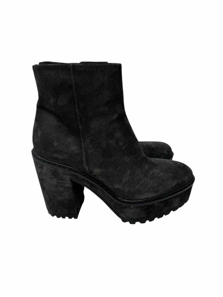 Shoe Size 39 Gray Suede Boots