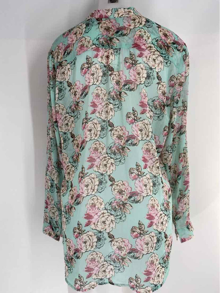 Size XL KUT Teal Shirt