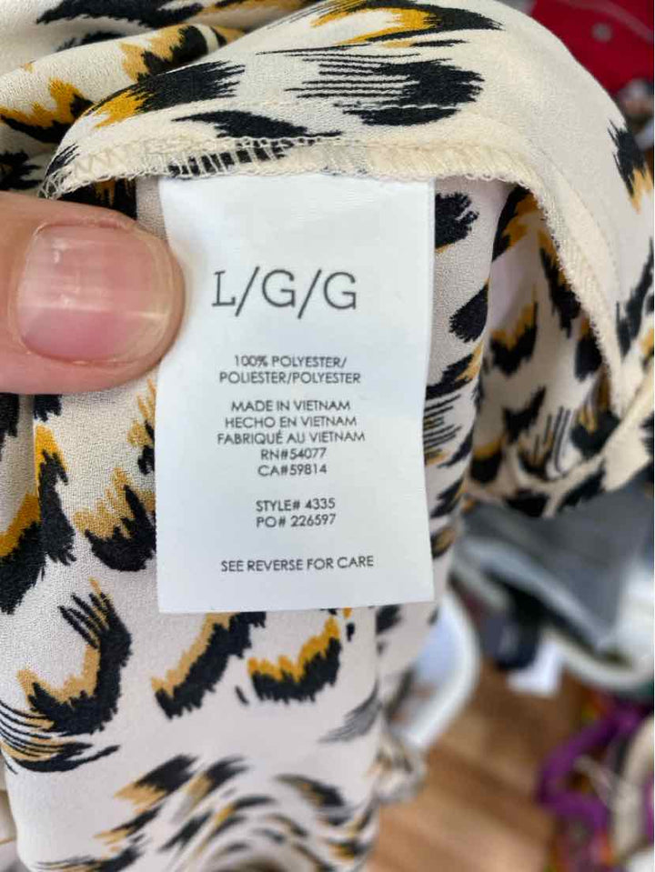 Size L CABI Cream Shirt