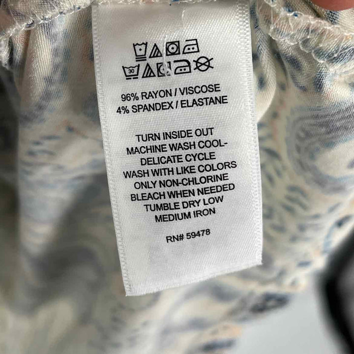 Size 1X TAHARI Blue Print Dress