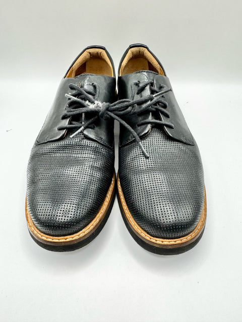 Shoe Size 8 CLARKS Black Leather Flats