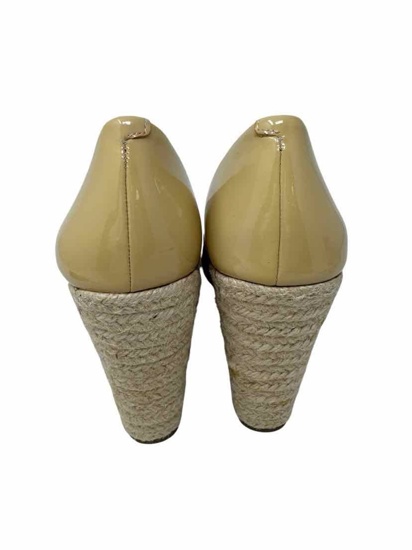 Shoe Size 8 Vince Camuto Beige PATENT Pumps