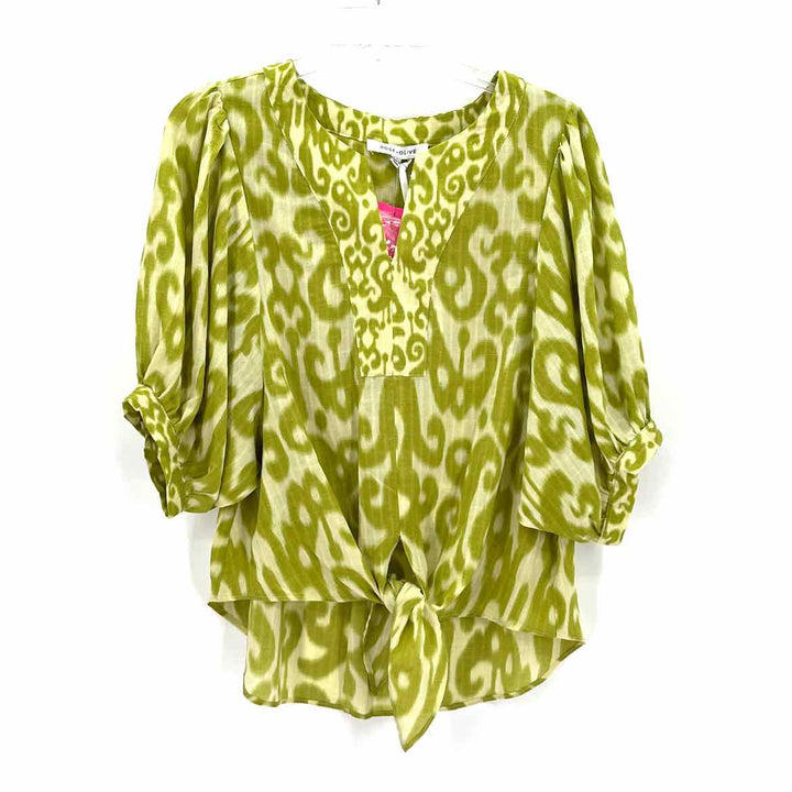 Size M ROSE + OLIVE Green Shirt