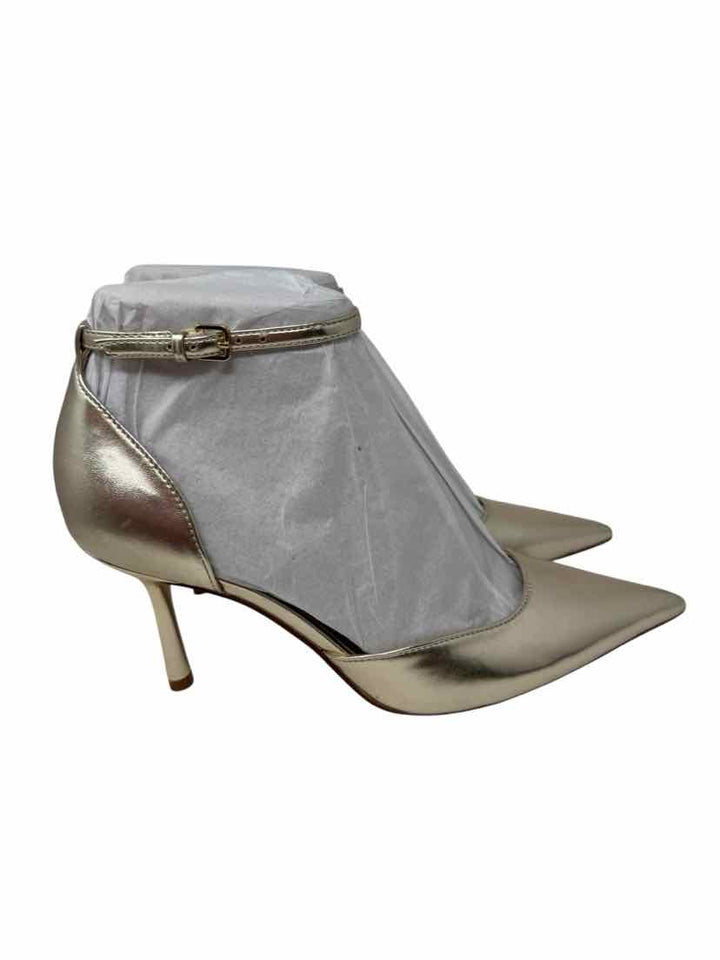 Shoe Size 8 MARC FISHER Gold Leather Pumps