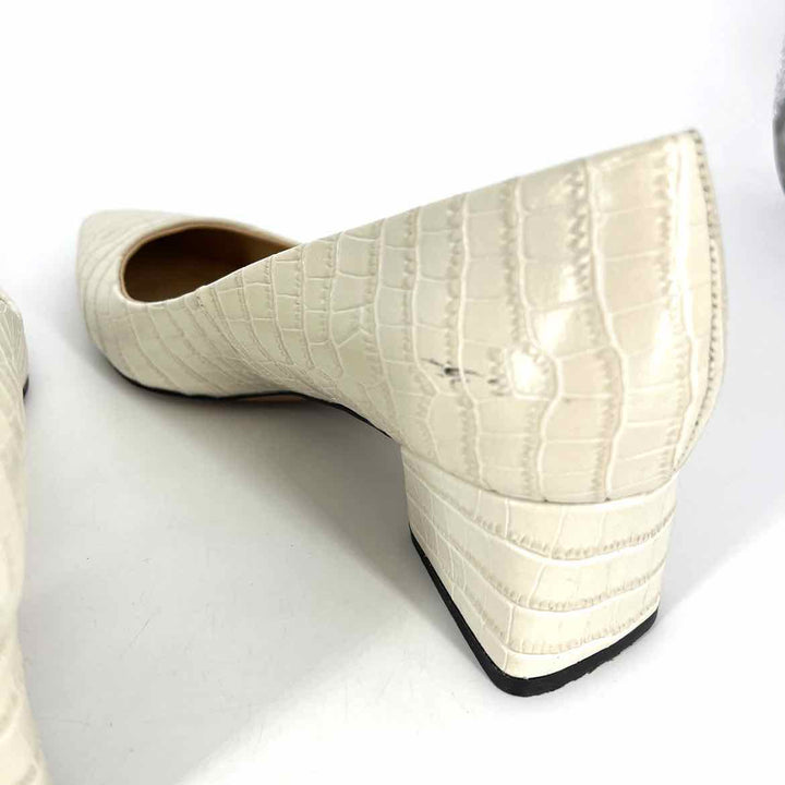 Shoe Size 7 FRANCO SARTO Ivory Pumps