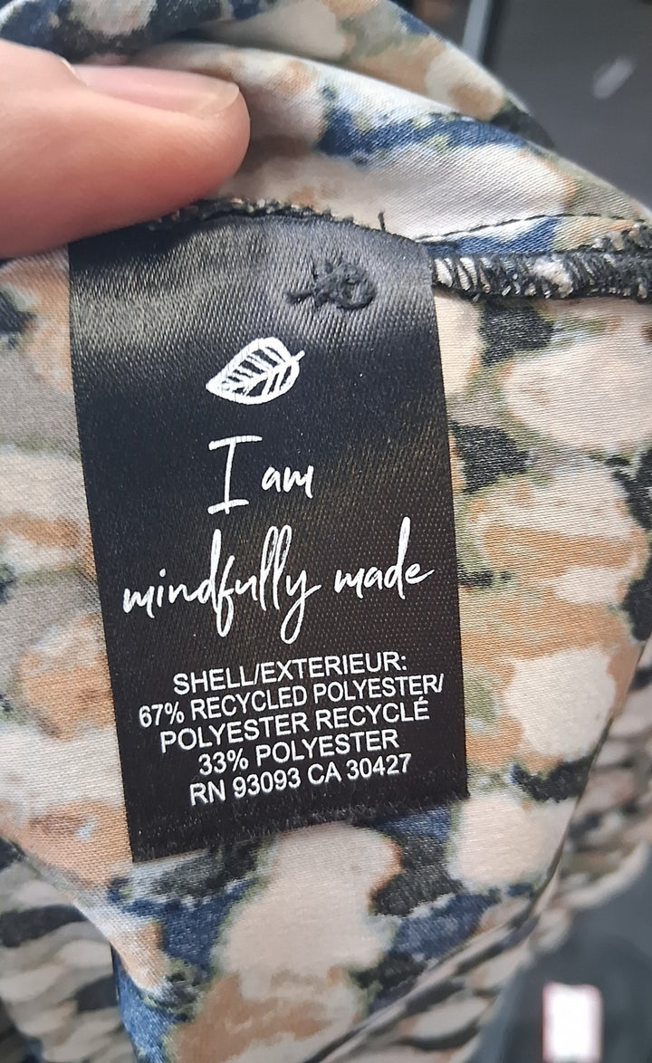 Size L/P NIC + ZOE Brown Shirt