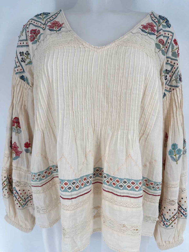 Size M Anthropologie Cream Shirt