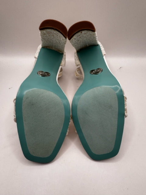 Shoe Size 7.5 Betsy Johnson Cream Sandals