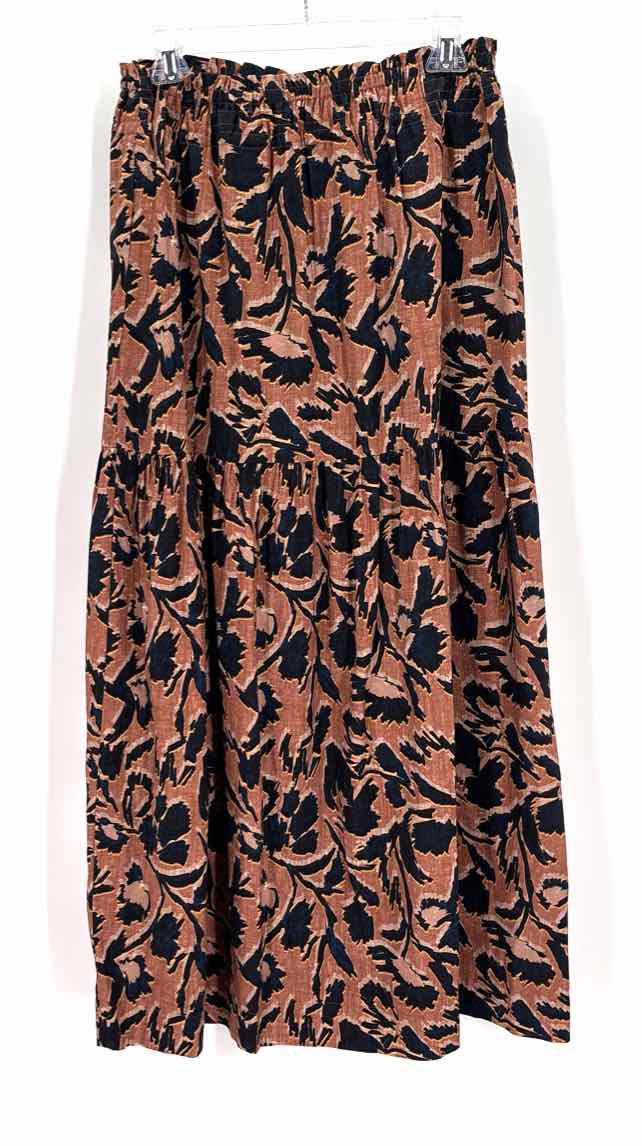 Size S EVEREVE Multi-Color Skirt