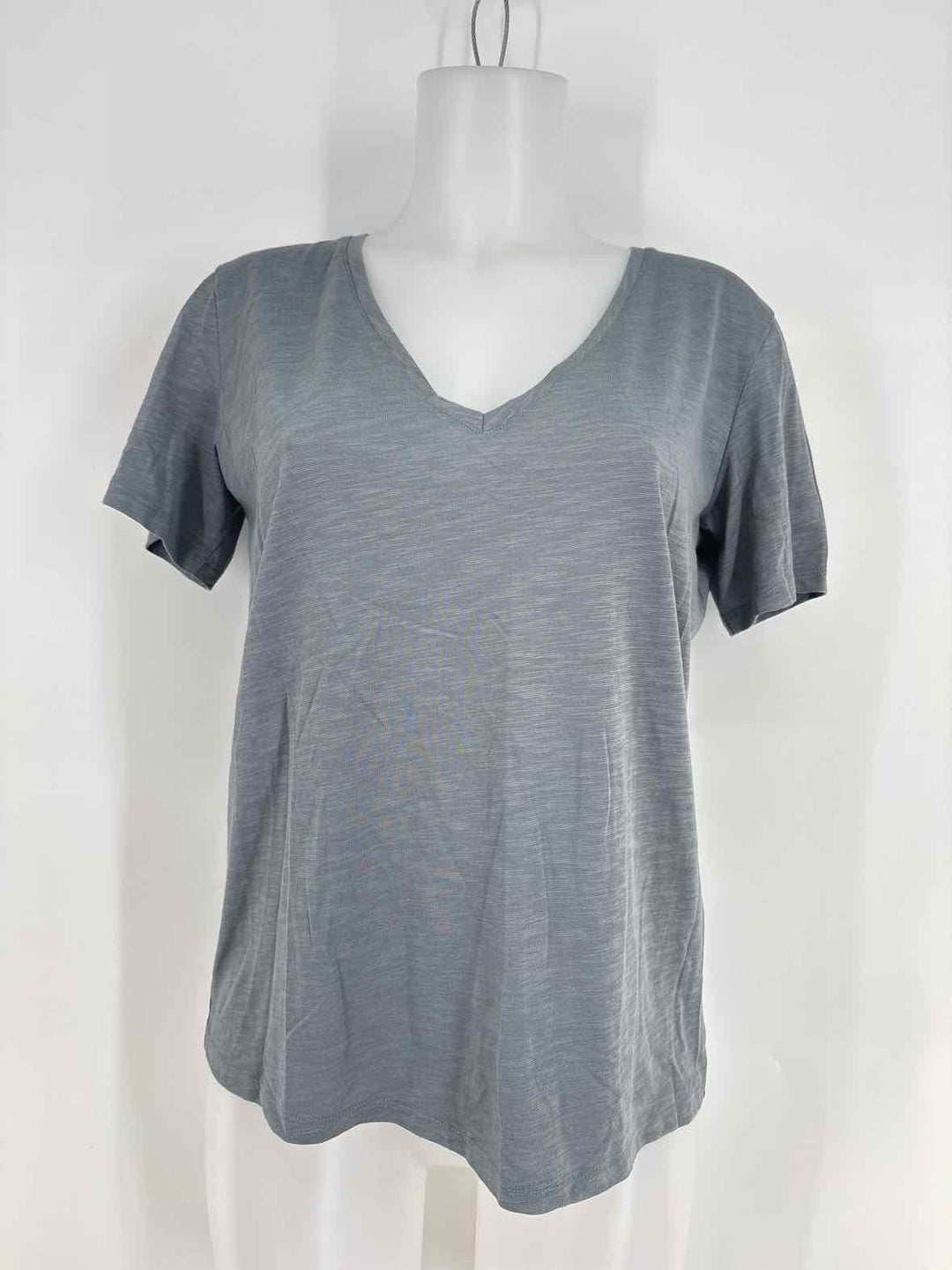 Size M THEORY Gray Shirt