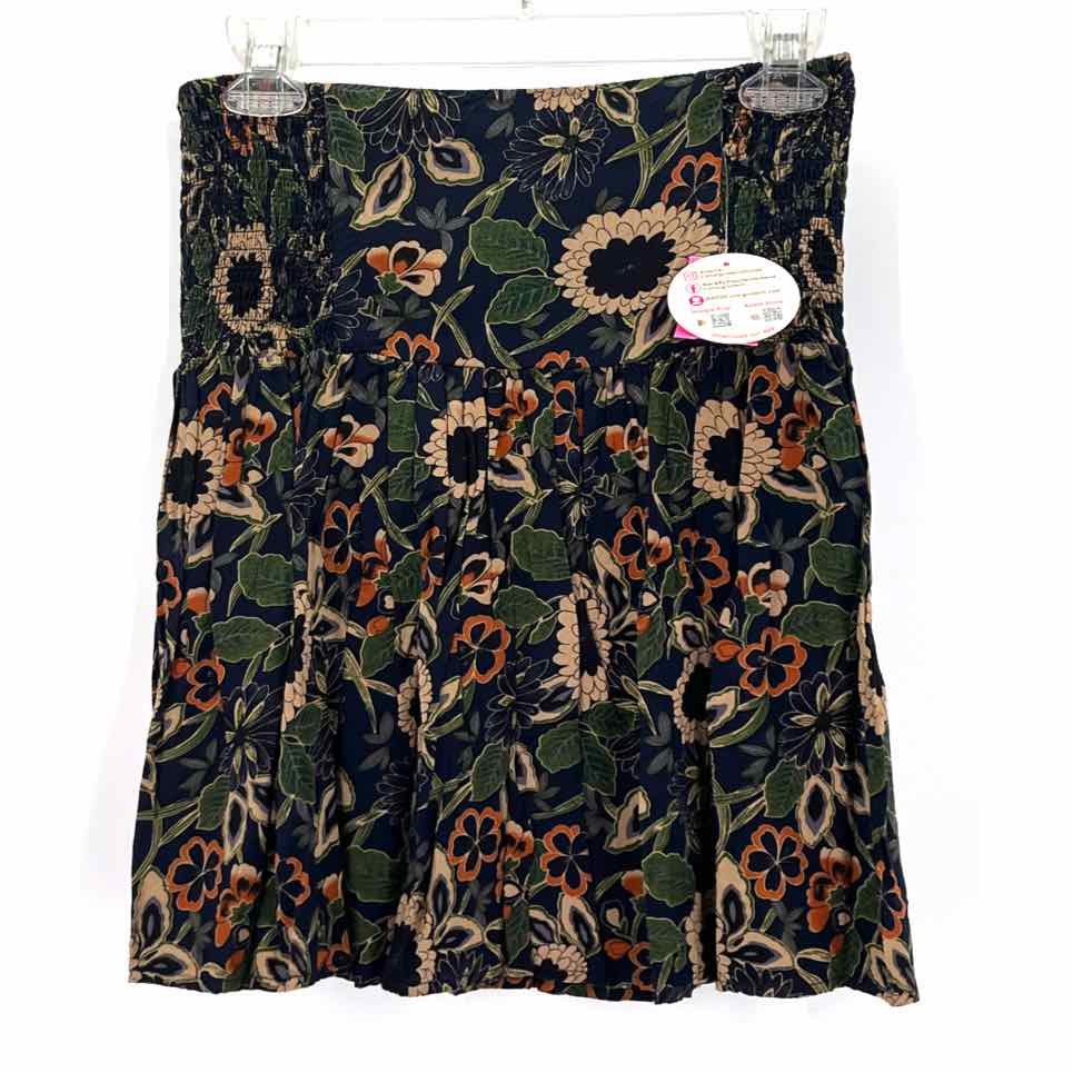 Size M Navy Skirt