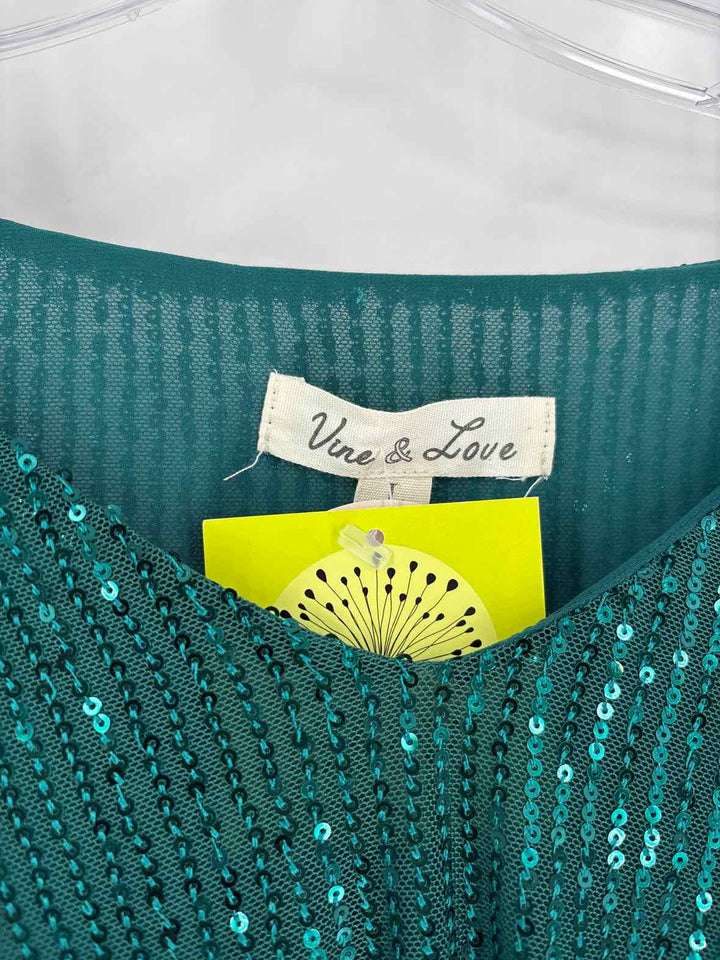 Size L Green Shirt